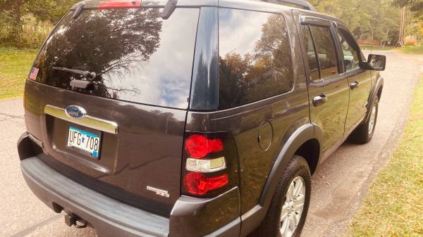 2007 Ford Explorer XLT 4dr 4x4 Automatic — photo 2
