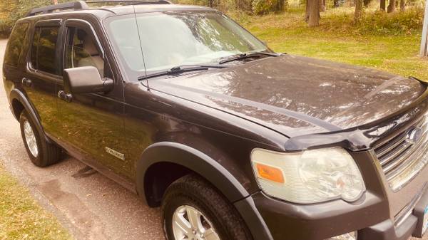 2007 Ford Explorer XLT 4dr 4x4 Automatic — photo 1