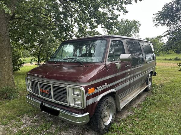 1987 GMC Vandura G15 3dr 00 Cargo Van — photo 2