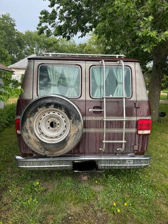 1987 GMC Vandura G15 3dr 00 Cargo Van — photo 4