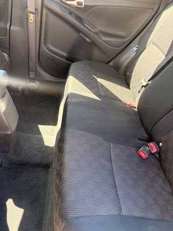 2010 Pontiac Vibe Base — photo 11
