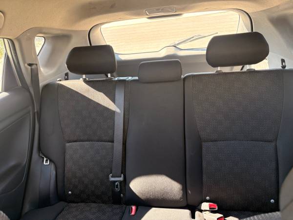 2010 Pontiac Vibe Base — photo 10