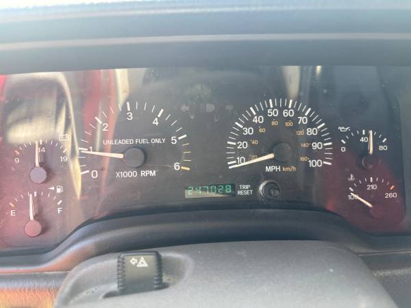 1998 Jeep Cherokee SE 2dr SUV — photo 5
