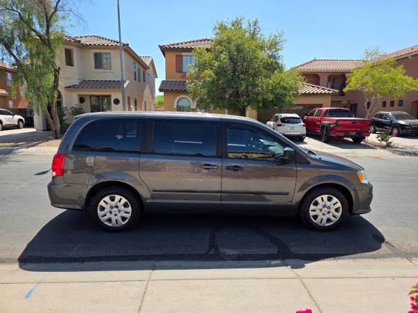 2015 Dodge Grand Caravan SE Front-wheel Drive Passenger Van Automatic — photo 4