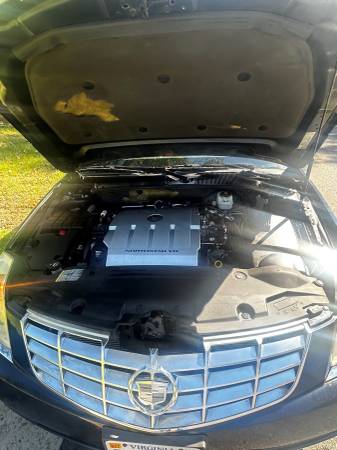 2006 Cadillac DTS Livery 4dr Sedan Automatic — photo 4