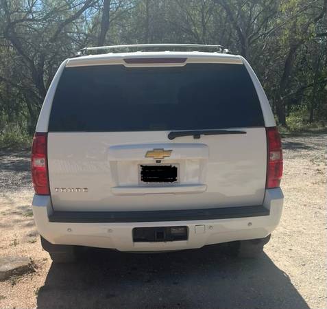 2013 Chevrolet Tahoe LT 4x2 Automatic — photo 3
