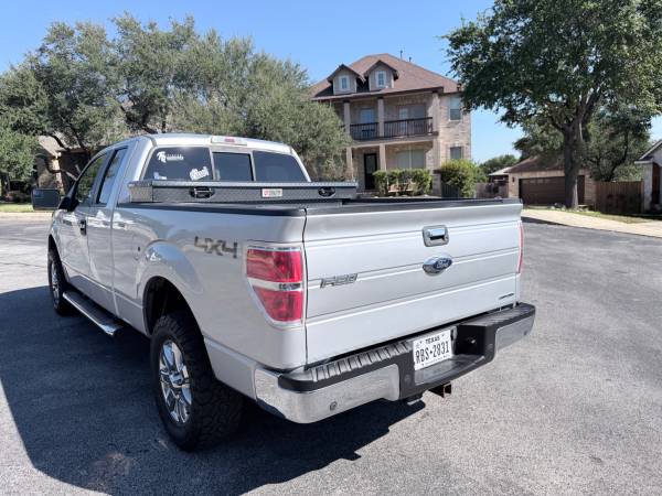 2014 Ford F-150 Platinum — photo 4