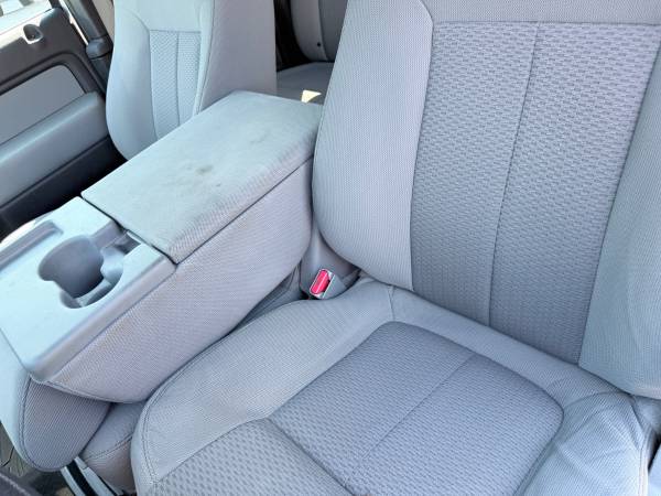 2014 Ford F-150 Platinum — photo 10