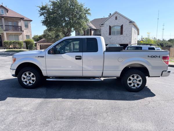 2014 Ford F-150 Platinum — photo 2