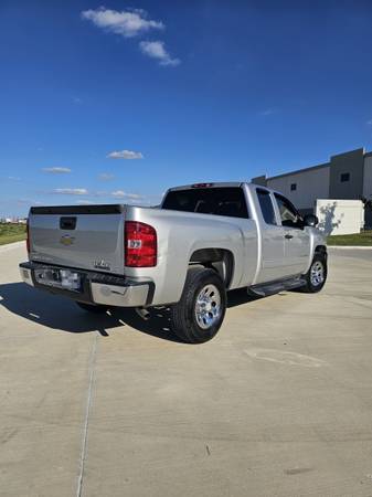 2011 Chevrolet Silverado 1500 LT — photo 6