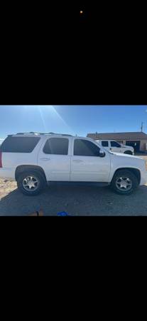 2012 GMC Yukon SLT 4x2 Automatic — photo 2