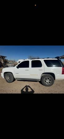 2012 GMC Yukon SLT 4x2 Automatic — photo 1