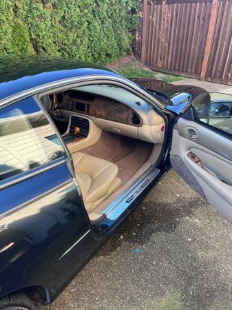 2001 Jaguar XK8 Base — photo 4