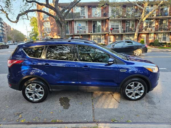 2014 Ford Escape SE 4dr 4x4 Automatic — photo 1