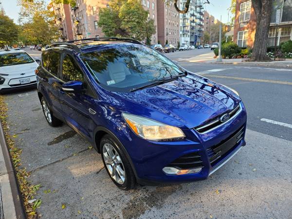 2014 Ford Escape SE 4dr 4x4 Automatic — photo 4