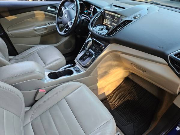 2014 Ford Escape SE 4dr 4x4 Automatic — photo 5