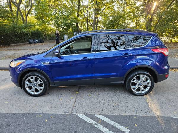 2014 Ford Escape SE 4dr 4x4 Automatic — photo 2