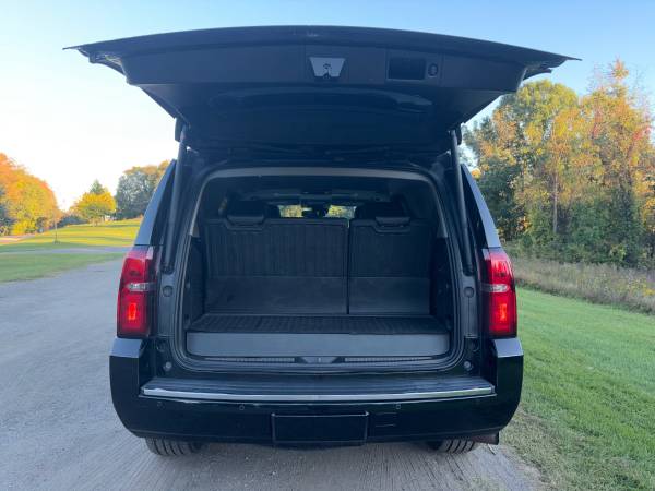 2017 Chevrolet Tahoe Premier 4x4 Automatic — photo 5