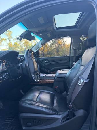 2017 Chevrolet Tahoe Premier 4x4 Automatic — photo 6