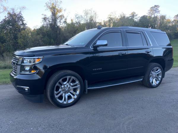 2017 Chevrolet Tahoe Premier 4x4 Automatic — photo 4