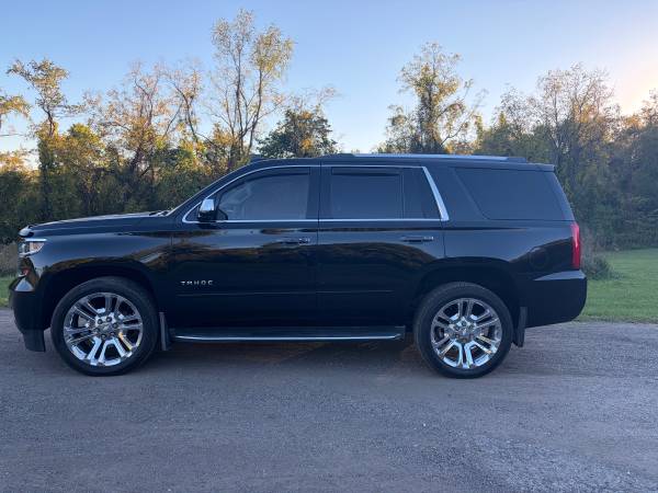 2017 Chevrolet Tahoe Premier 4x4 Automatic — photo 1