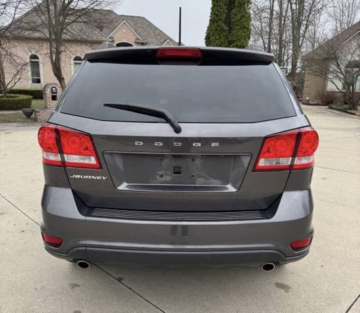 2018 Dodge Journey SXT 4dr All-wheel Drive Automatic — photo 4