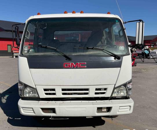 2006 GMC W5500 Long — photo 1