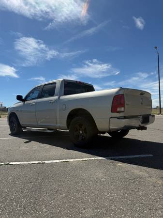 2010 Dodge RAM 2500 ST 4x4 Crew Cab 149 in. WB Automatic — photo 4