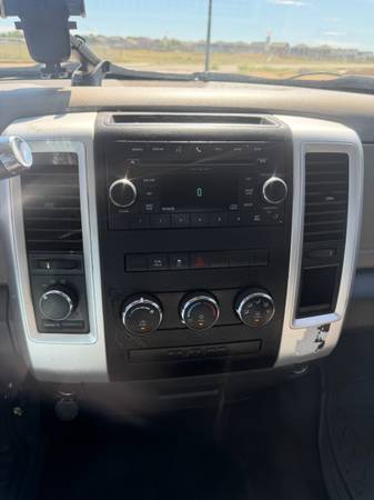 2010 Dodge RAM 2500 ST 4x4 Crew Cab 149 in. WB Automatic — photo 9