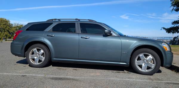 2006 Dodge Magnum RT 4dr All-wheel Drive Wagon Automatic — photo 1