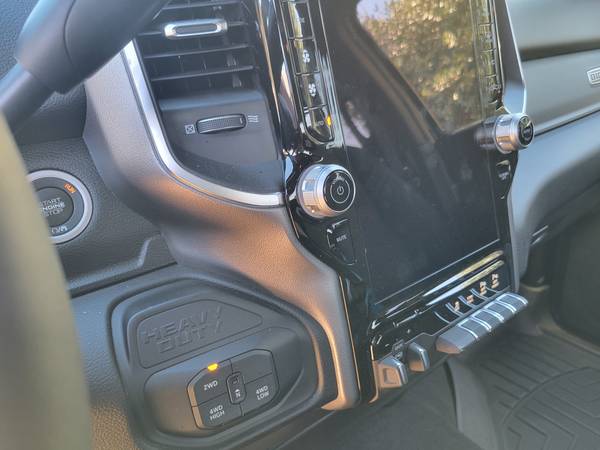 2025 RAM 2500 Big Horn — photo 9