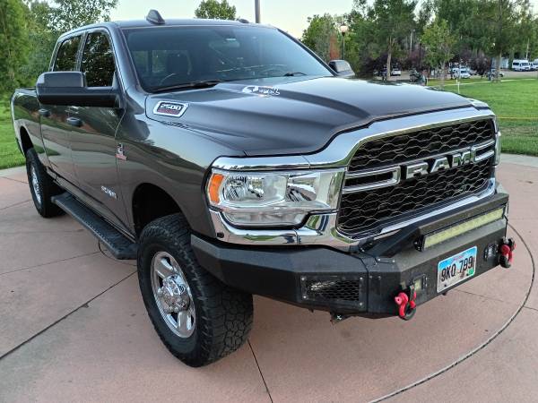 2022 RAM 2500 Laramie 4x2 Crew Cab 8 ft. box 169 in. WB Automatic — photo 9