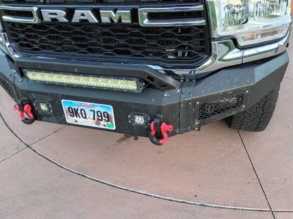 2022 RAM 2500 Laramie 4x2 Crew Cab 8 ft. box 169 in. WB Automatic — photo 3