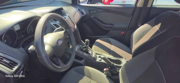2012 Ford Focus S 4dr Sedan Automatic — photo 6