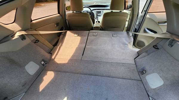 2012 Toyota Prius Two 5dr Hatchback CVT — photo 4