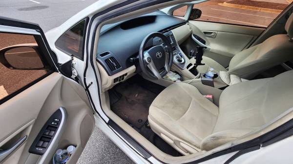 2012 Toyota Prius Two 5dr Hatchback CVT — photo 10
