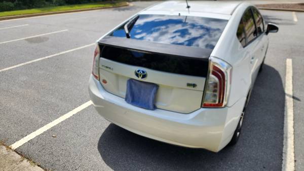 2012 Toyota Prius Two 5dr Hatchback CVT — photo 2