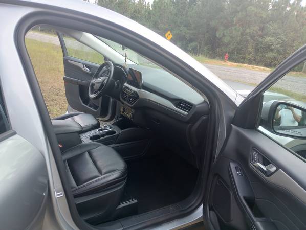 2022 Ford Escape SEL — photo 9