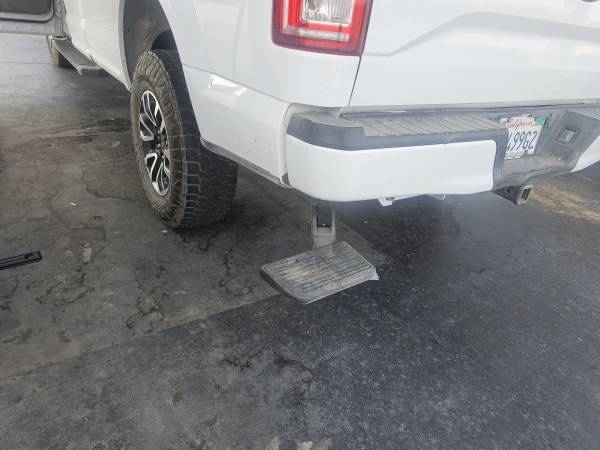 2016 Ford F-150 Platinum — photo 4