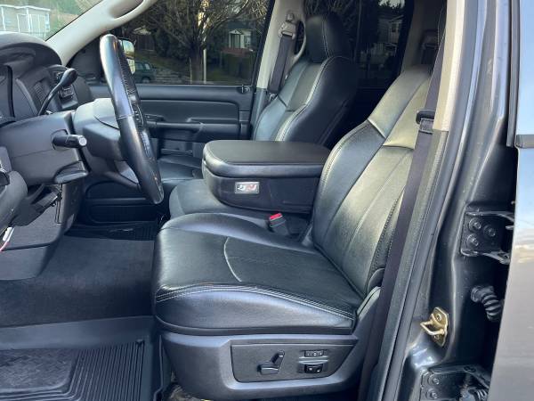 2004 Dodge RAM 2500 SLT 4x4 Quad Cab 140.5 in. WB Automatic — photo 10
