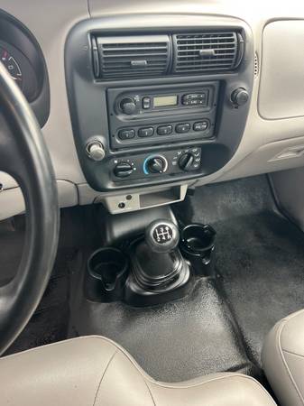 2000 Mazda Protege ES — photo 12