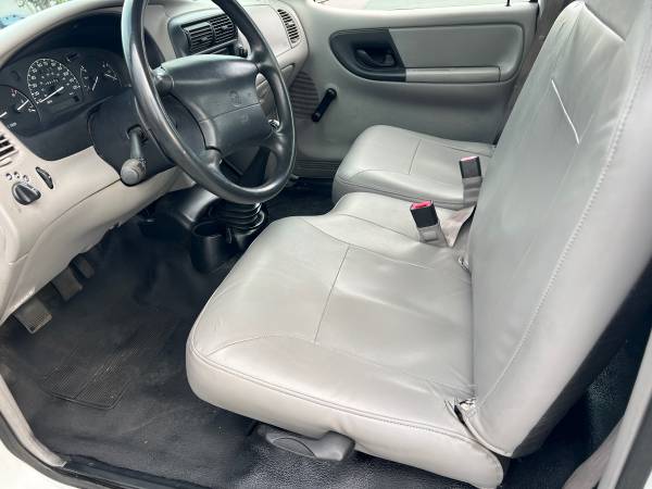 2000 Mazda Protege ES — photo 10