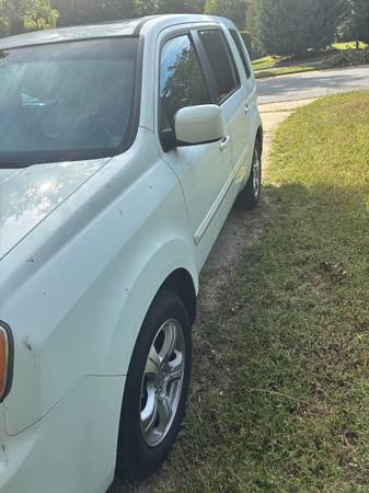 2013 Honda Pilot LX 4dr 4x4 Automatic — photo 2
