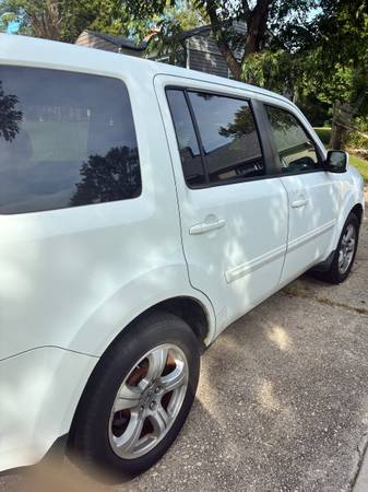 2013 Honda Pilot LX 4dr 4x4 Automatic — photo 3