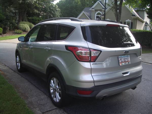 2017 Ford Escape SE — photo 9