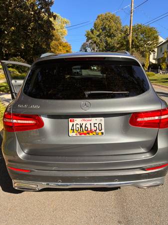 2018 Mercedes-Benz GLC 300 Base GLC 300 4dr 4x2 Automatic — photo 10
