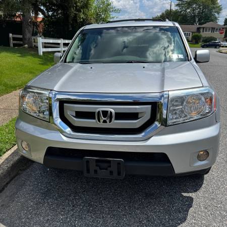 2010 Honda Pilot EX 4dr Front-wheel Drive Automatic — photo 6