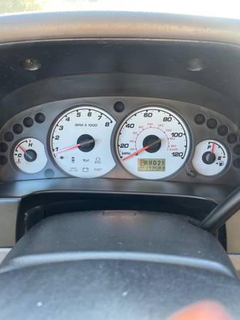 2005 Ford Escape XLS 4x4 Manual — photo 6