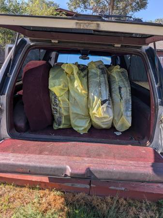 1997 Chevrolet Tahoe LS — photo 3