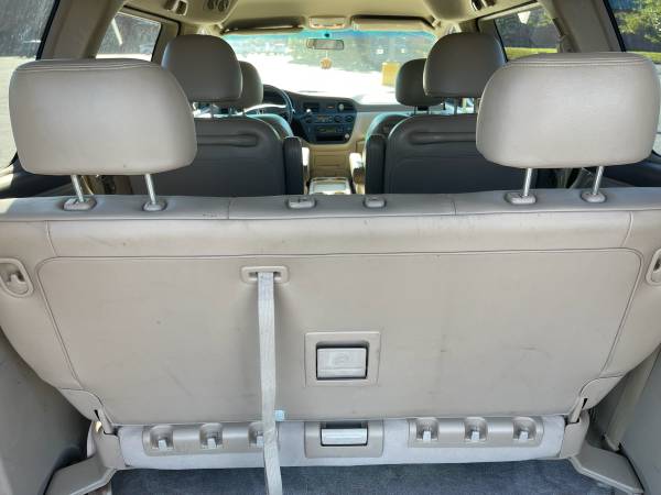 2004 Honda Odyssey EX Passenger Van Automatic — photo 11
